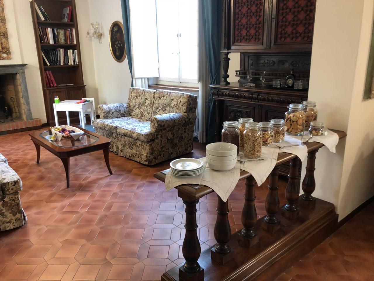Alojamento de Acomodação e Pequeno-almoço La Terrazza Di Via Elisa 2*